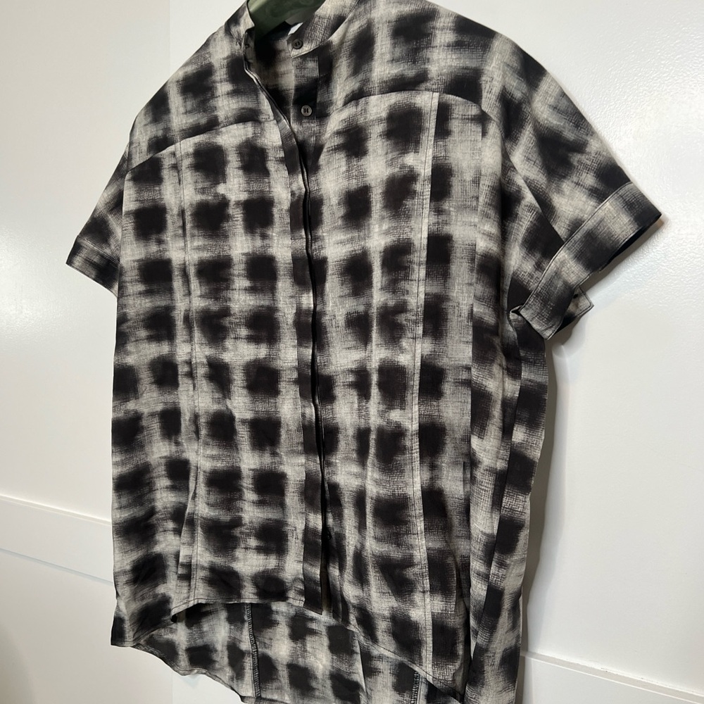 Ro & De Black and Gray Button Down Shirt with Plaid Pattern